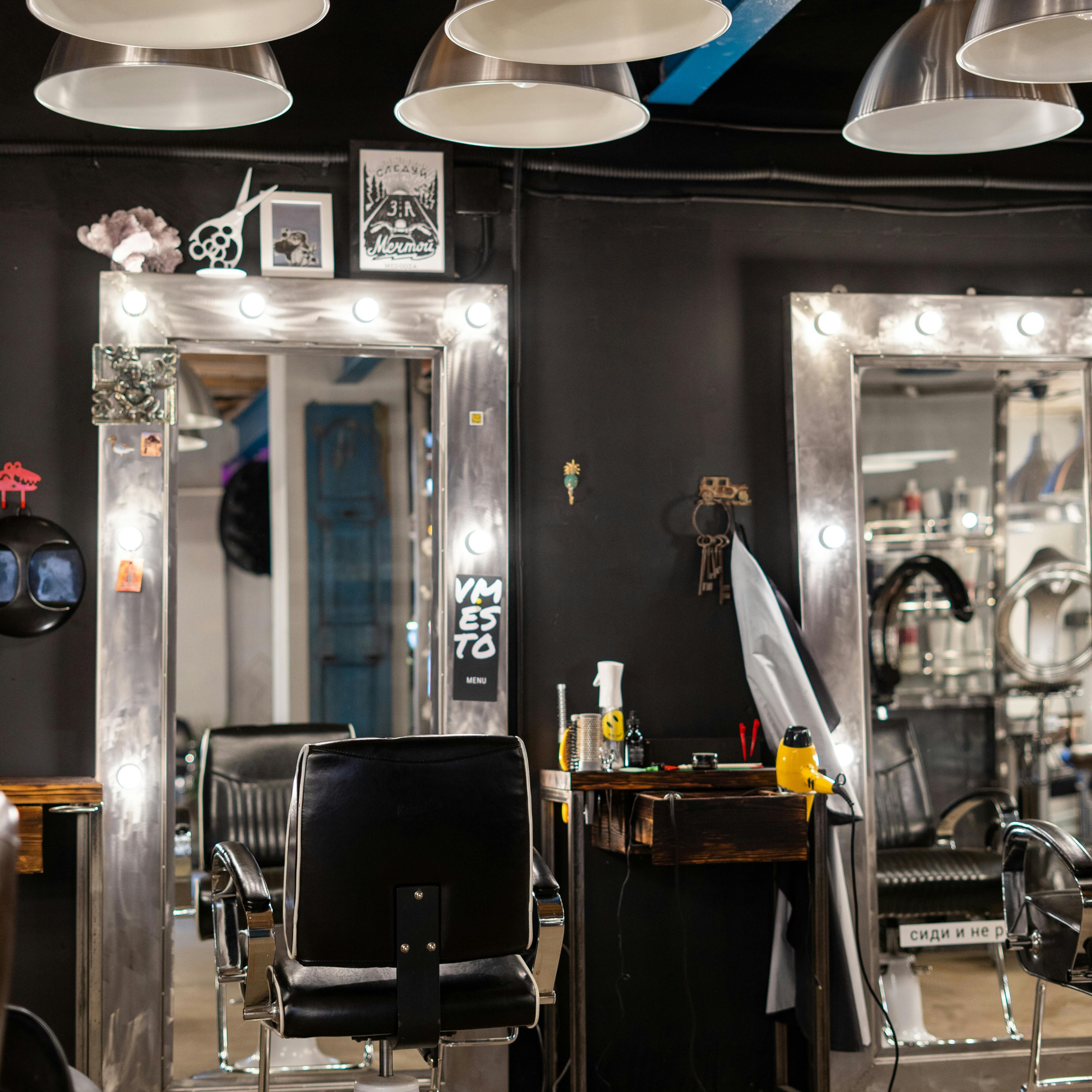 Haircuts & Styling